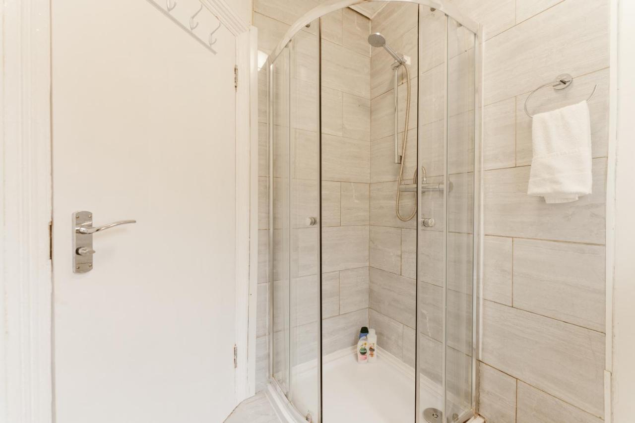 Great Rooms In Plaistow Лондон Экстерьер фото